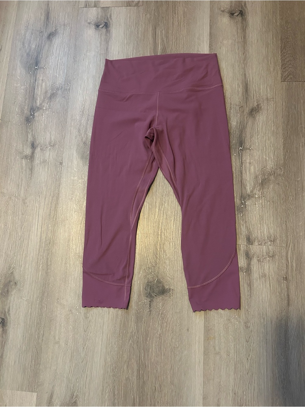 Kids High-Waist Crop Leggings in Burgundy